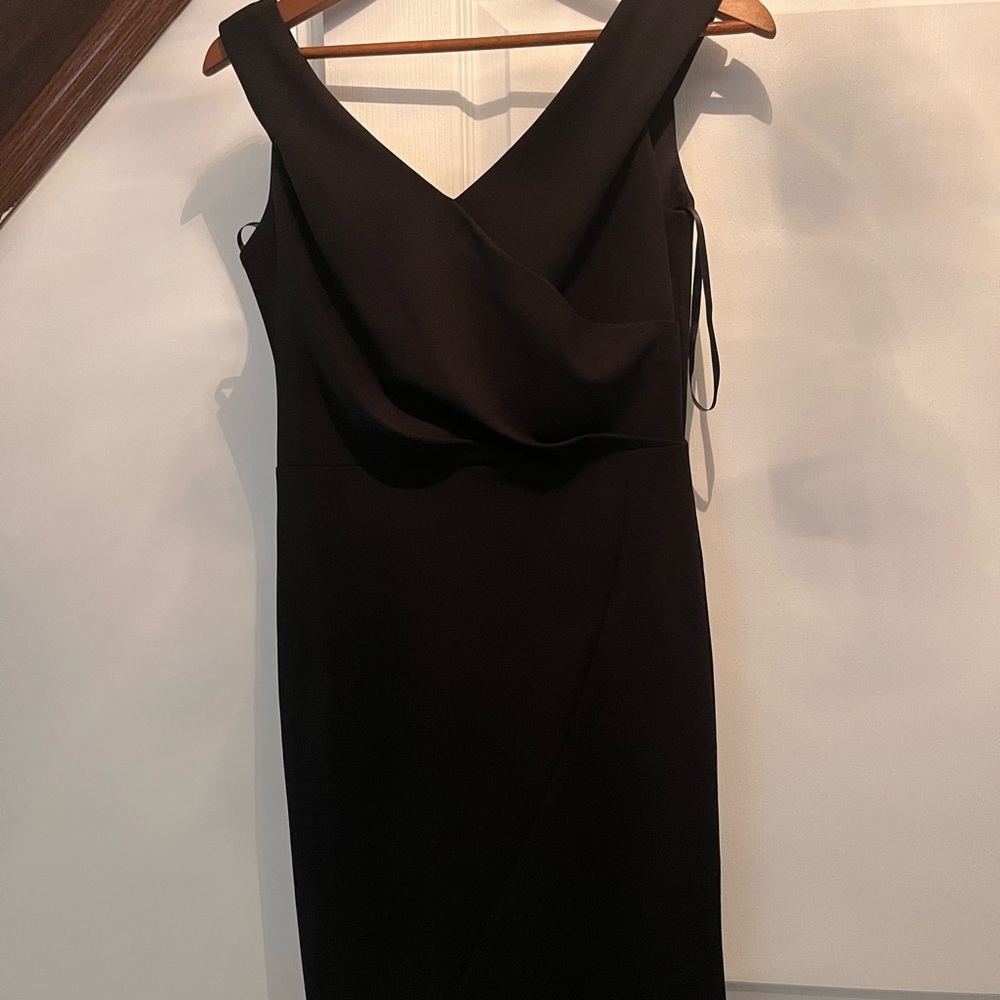 Le Chateau Black Sleeveless Sheath Cocktail Dress